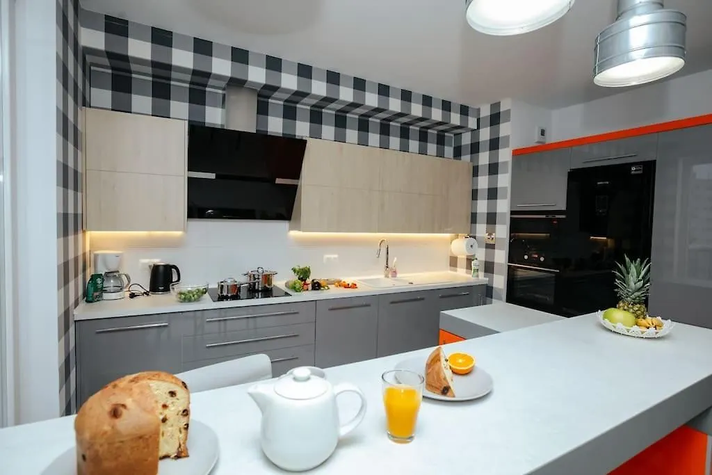 Modern, Spacious Apartment With Garage And Balcony ワルシャワ